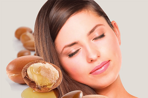 خواص روغن آرگان برای پوست، مو و ناخن 5 دانه آرگان و خواص آن برای مو